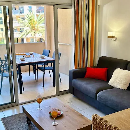 216 * Cannes